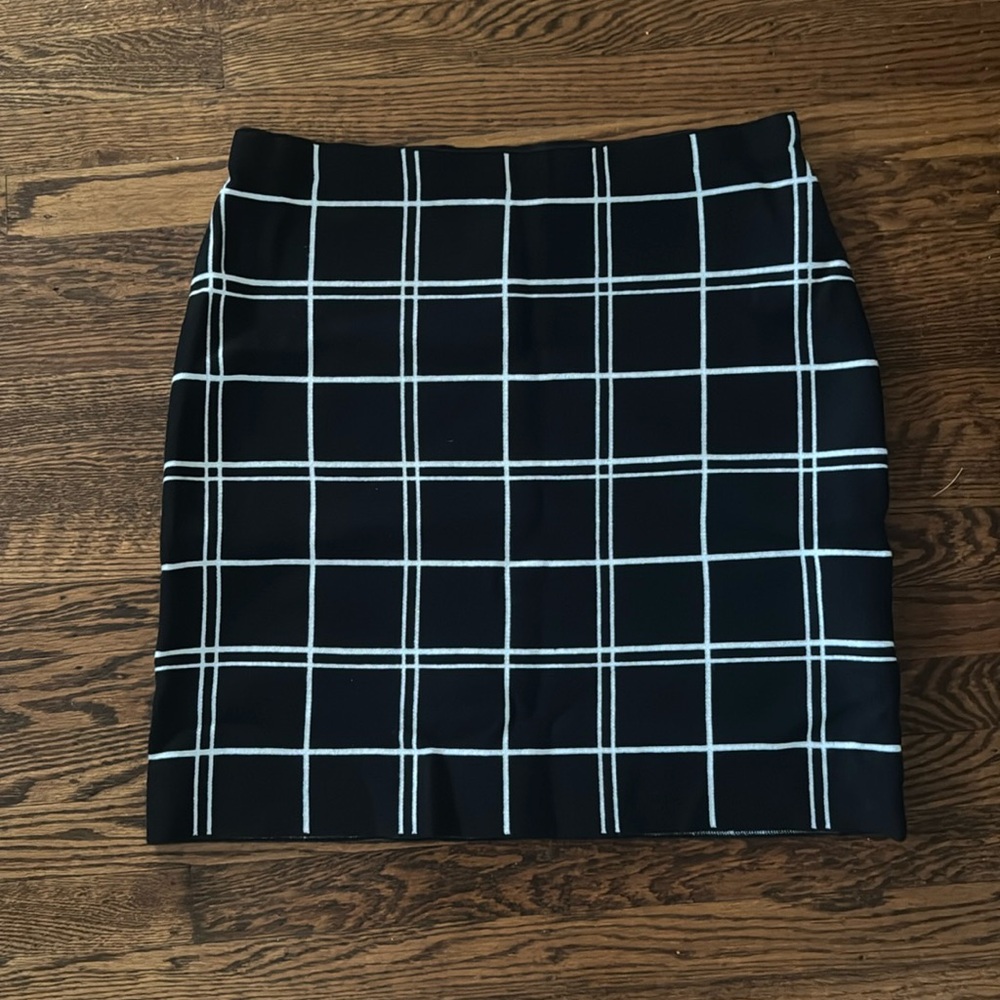 Black & White Skirt, Stretch material